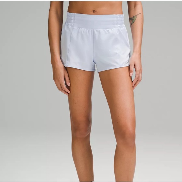 lululemon athletica Pants - Lululemon Hotty Hot High-Rise Lined Short 2.5" size 8